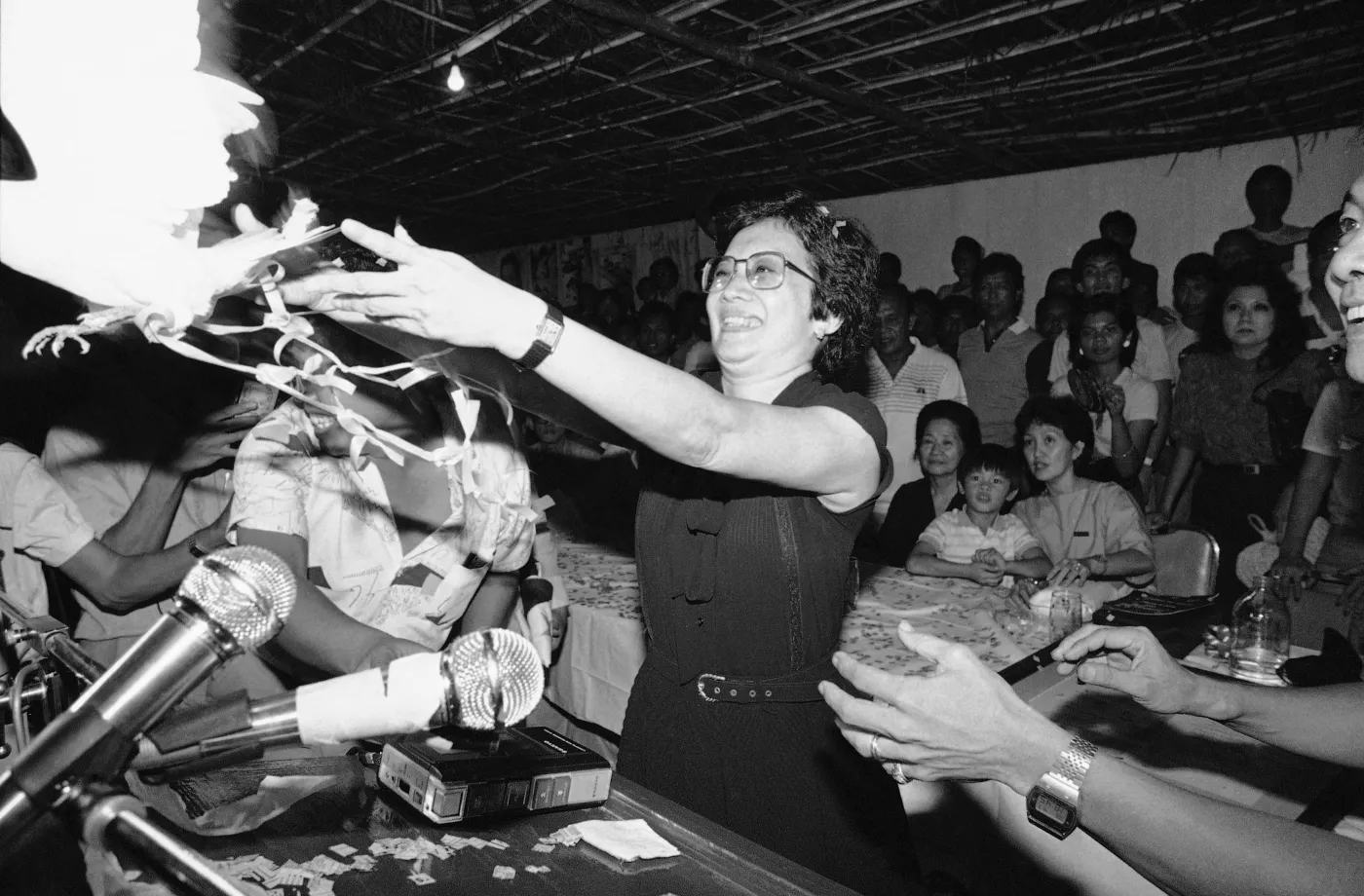 6918603-corazon-aquino.jpg