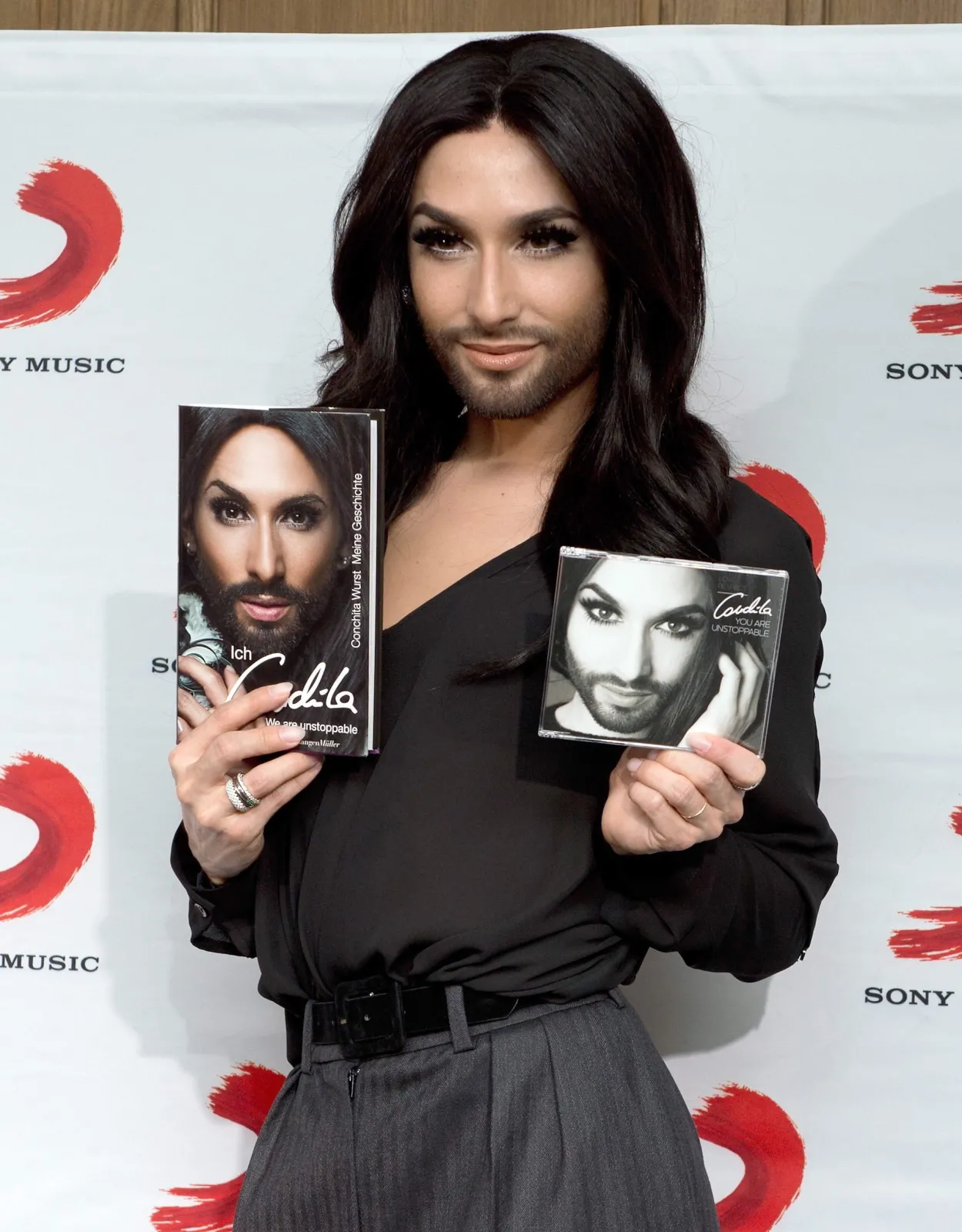 7496837-conchita-wurst.jpg