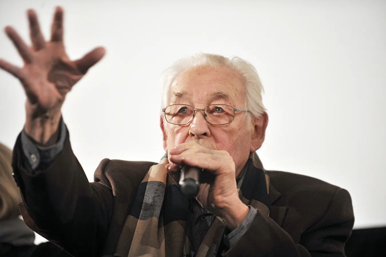7509365-andrzej-wajda.jpg