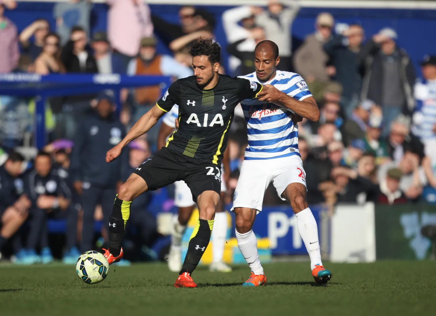 Piłka nożna - Premier League: Tottenham lepszy w derbach Londynu