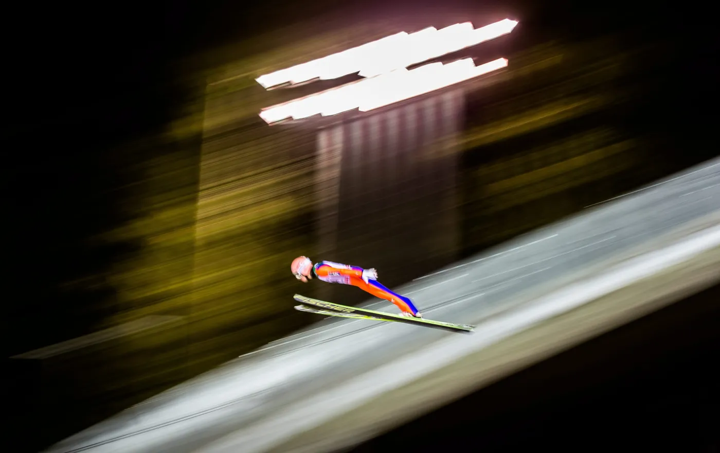 Puchar Świata w Trondheim: Stoch ósmy po pierwszej serii, prowadzi Kraft