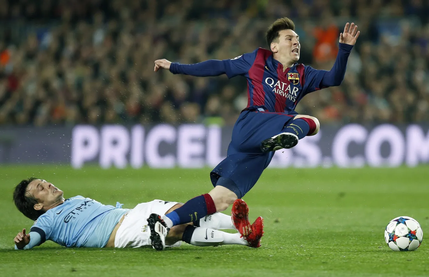 Ile wart jest Robert Lewandowski? Polak w czołowej "20" rankingu. ZDJĘCIA