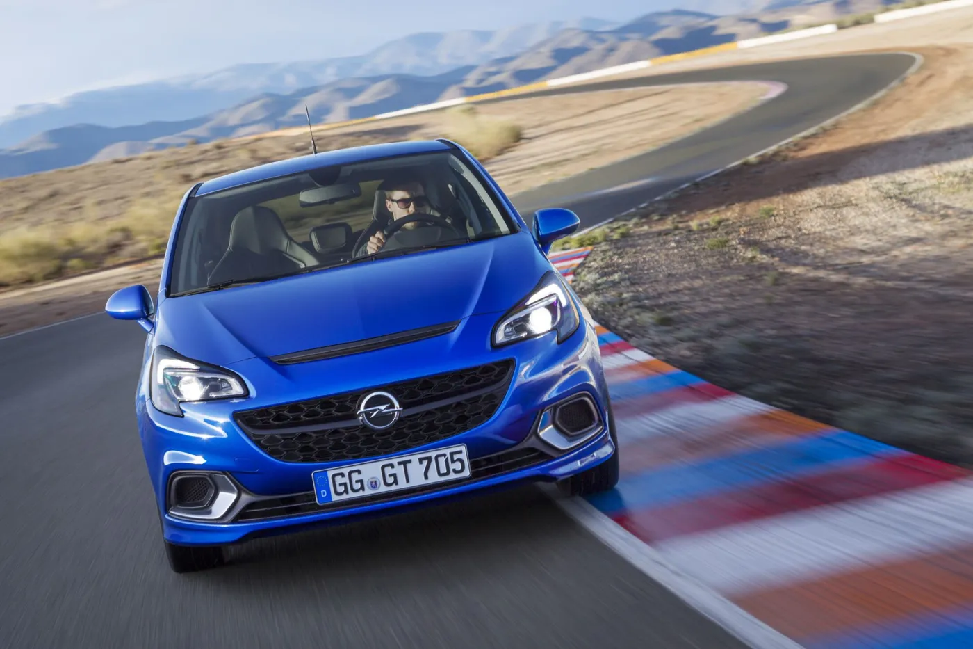7381696-opel-corsa-opc.jpg