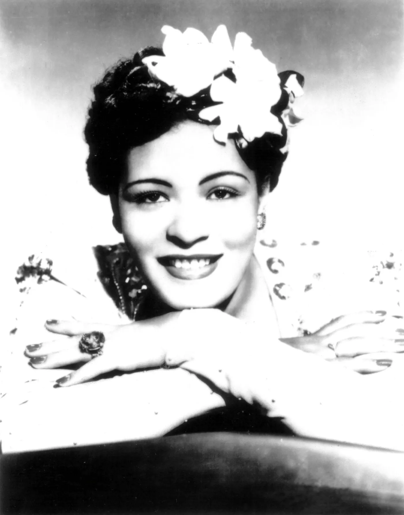 7617404-billie-holiday.jpg