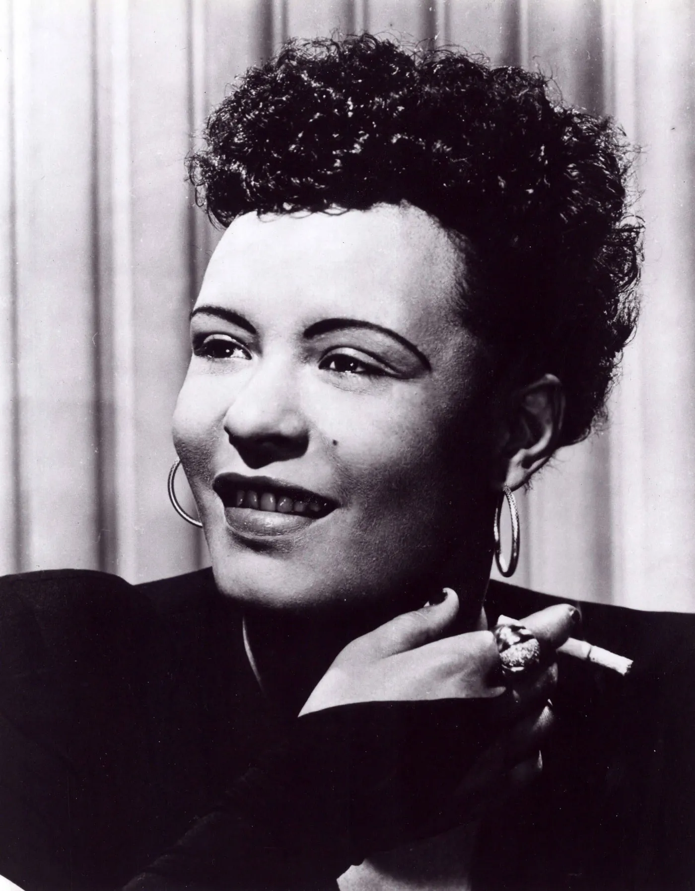 7617520-billie-holiday.jpg