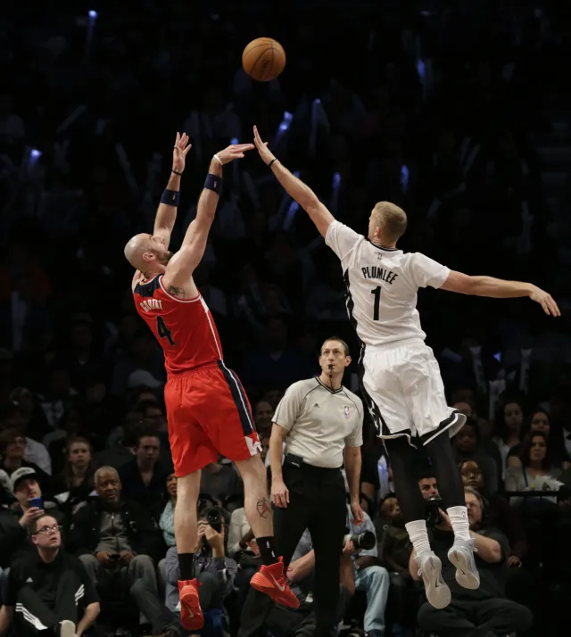 Liga NBA: Wizards wygrali z liderem. Gortat z 15 punktami