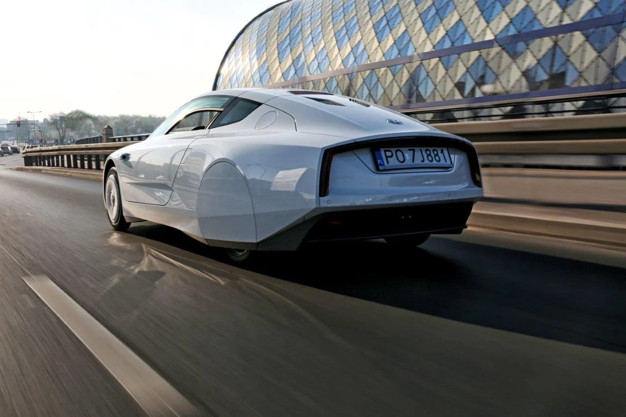 7731667-volkswagen-xl1.jpg