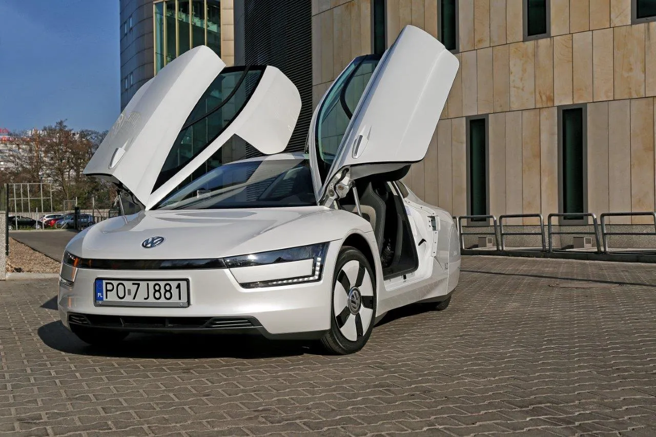 7731757-volkswagen-xl1.jpg