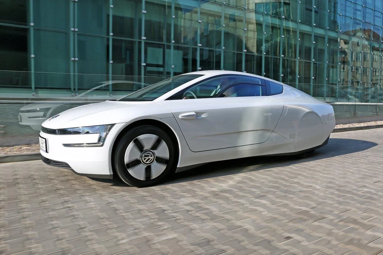 7731816-volkswagen-xl1.jpg