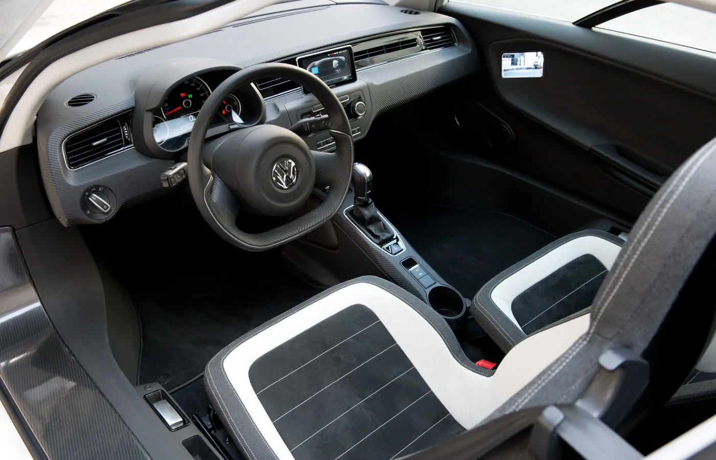 7731996-volkswagen-xl1.jpg