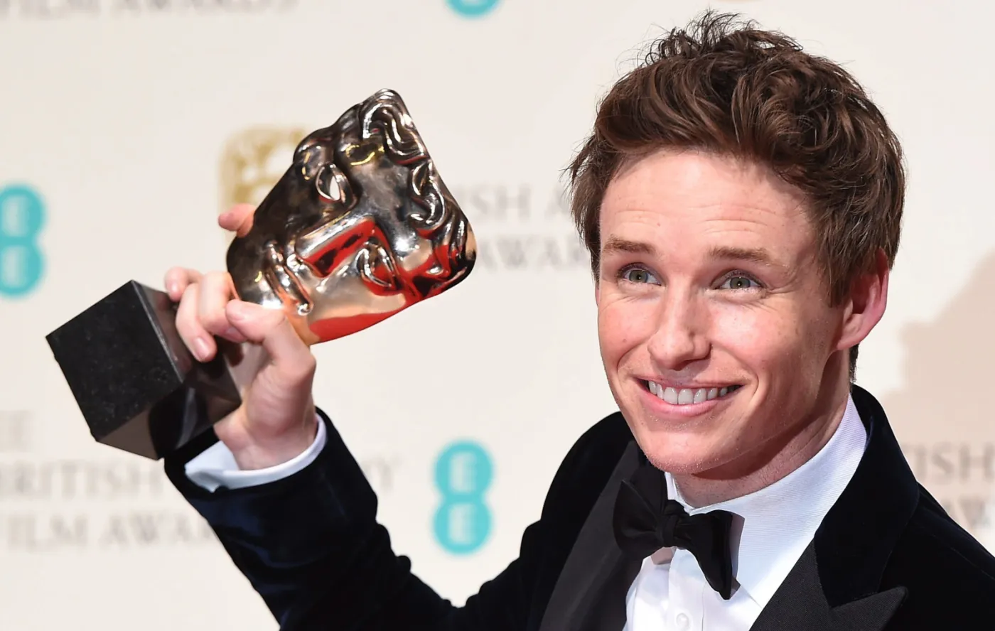 7399423-eddie-redmayne.jpg