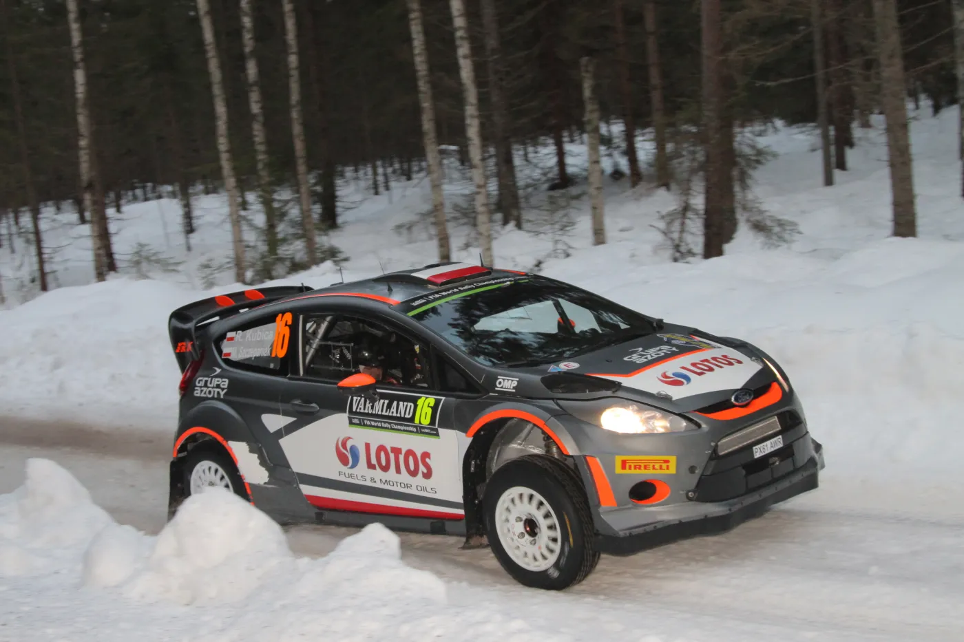 Rajd Szwecji: Kubica 8. po pierwszym odcinku. Liderem Tidemand