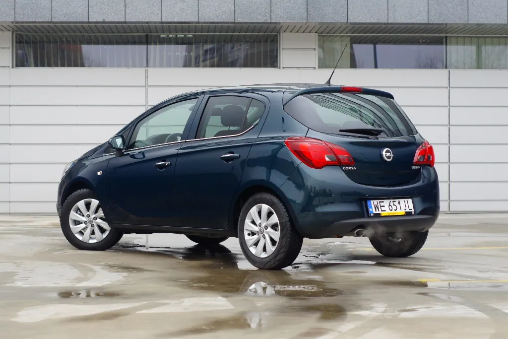 7438229-opel-corsa-1.jpg