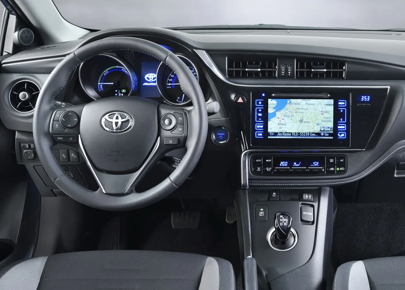 Botoks z Japonii, czyli Toyota prowadza na rynek nową odsłonę aurisa. ZDJĘCIA