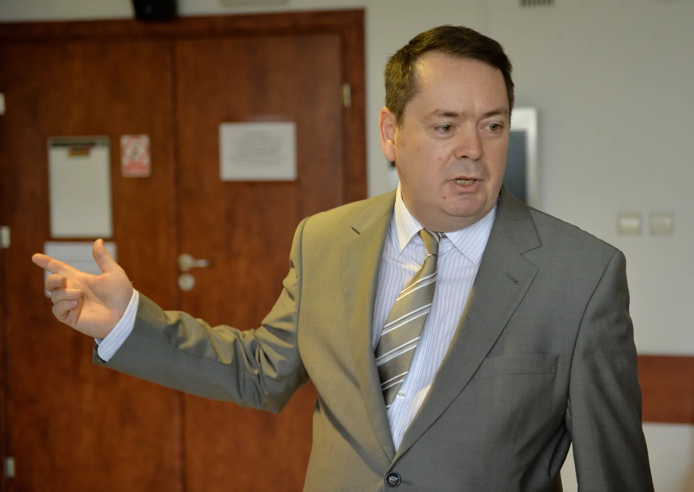 PO spieszy frankowiczom na pomoc? Sadlik: Wstępnie brzmi to jak żart