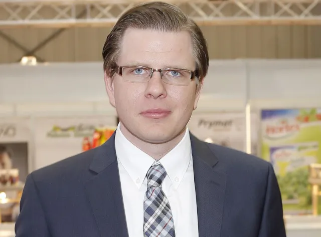 Dramat Filipa Chajzera. Jego syn zginął w wypadku samochodowym