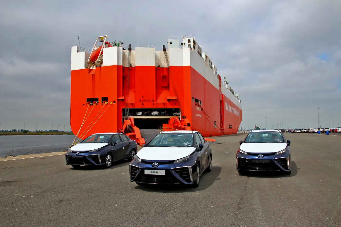 8080707-toyota-mirai.jpg