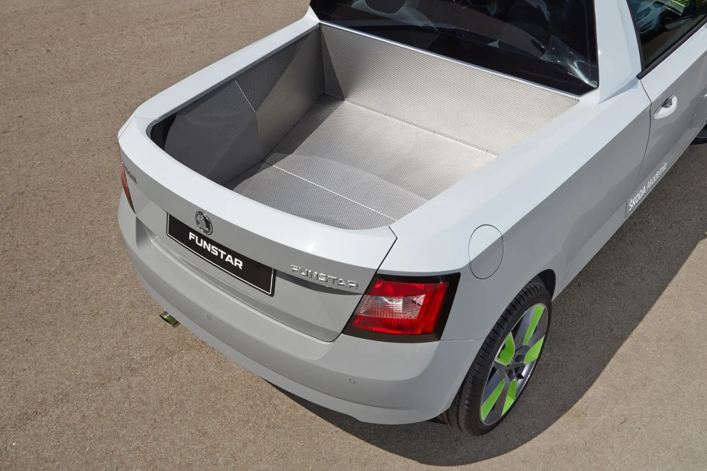 8104310-skoda-funstar.jpg