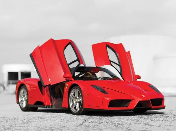 8110137-ferrari-enzo.jpg