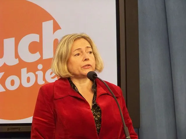 Ostra kłótnia Joanny Senyszyn i Wandy Nowickiej. "To seksizm"