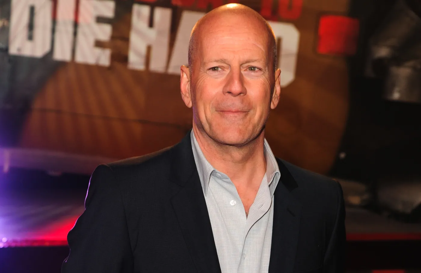 Bruce Willis traci głowę dla australijskiej modelki