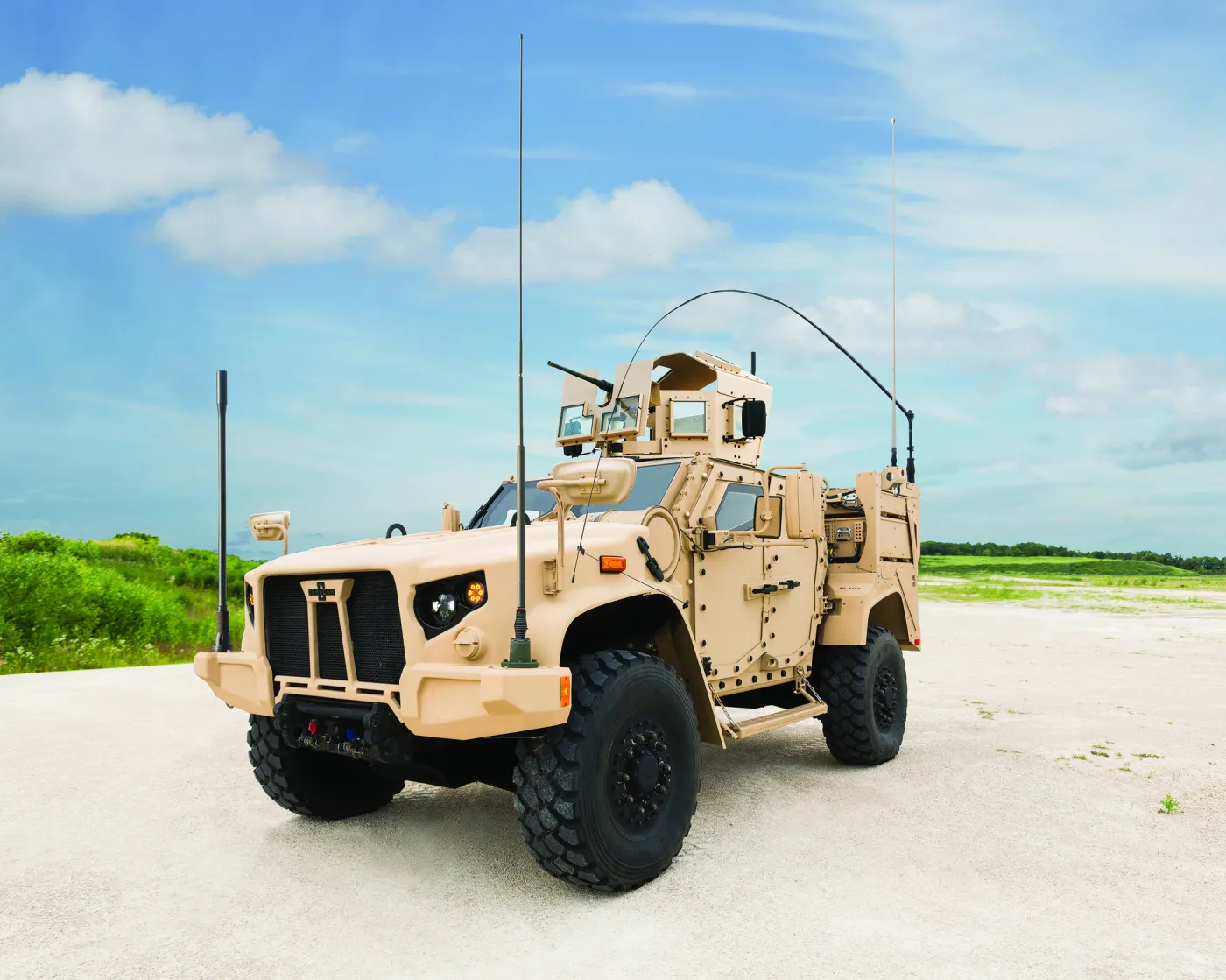 8137861-oshkosh-jltv.jpg