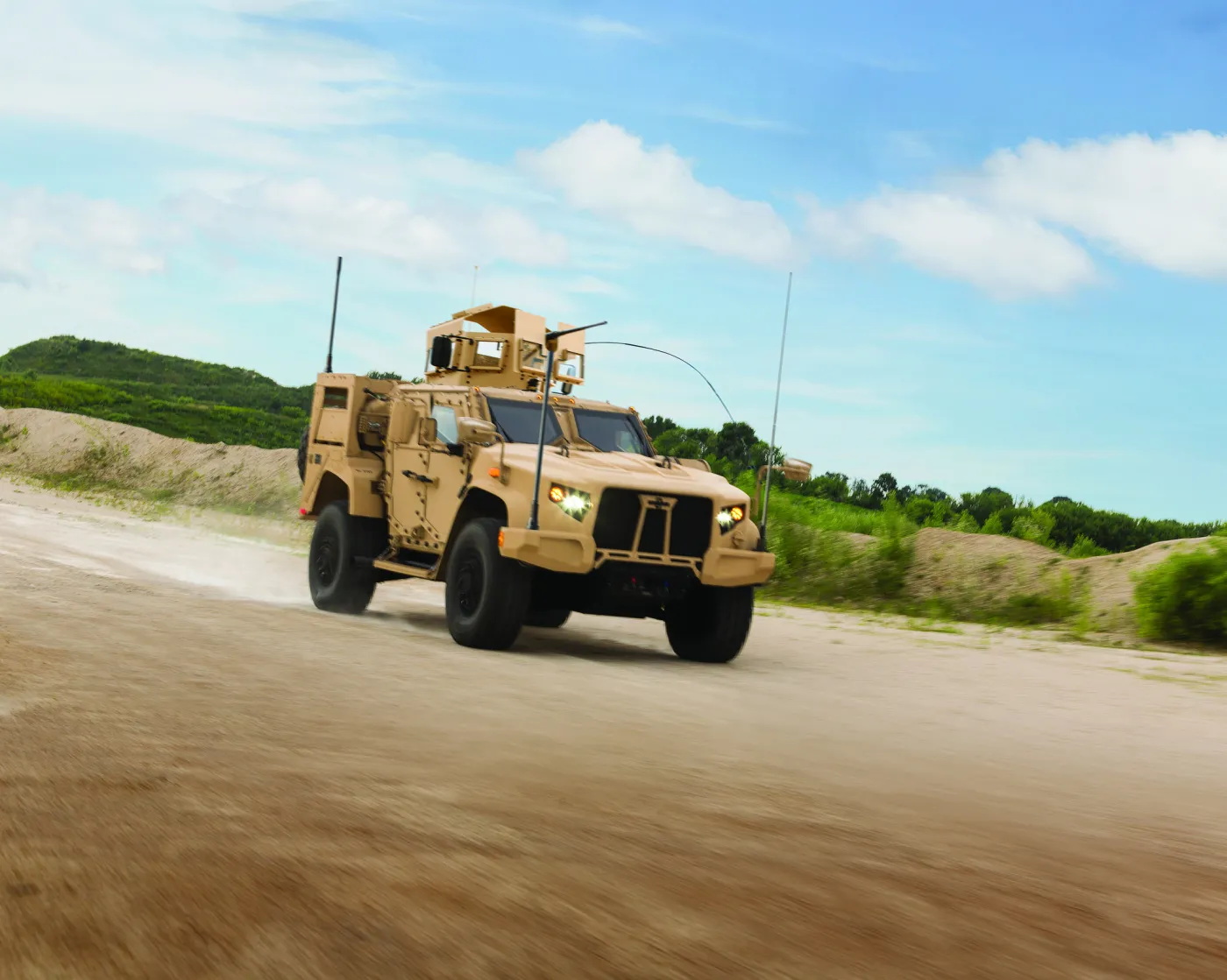 8137892-oshkosh-jltv.jpg