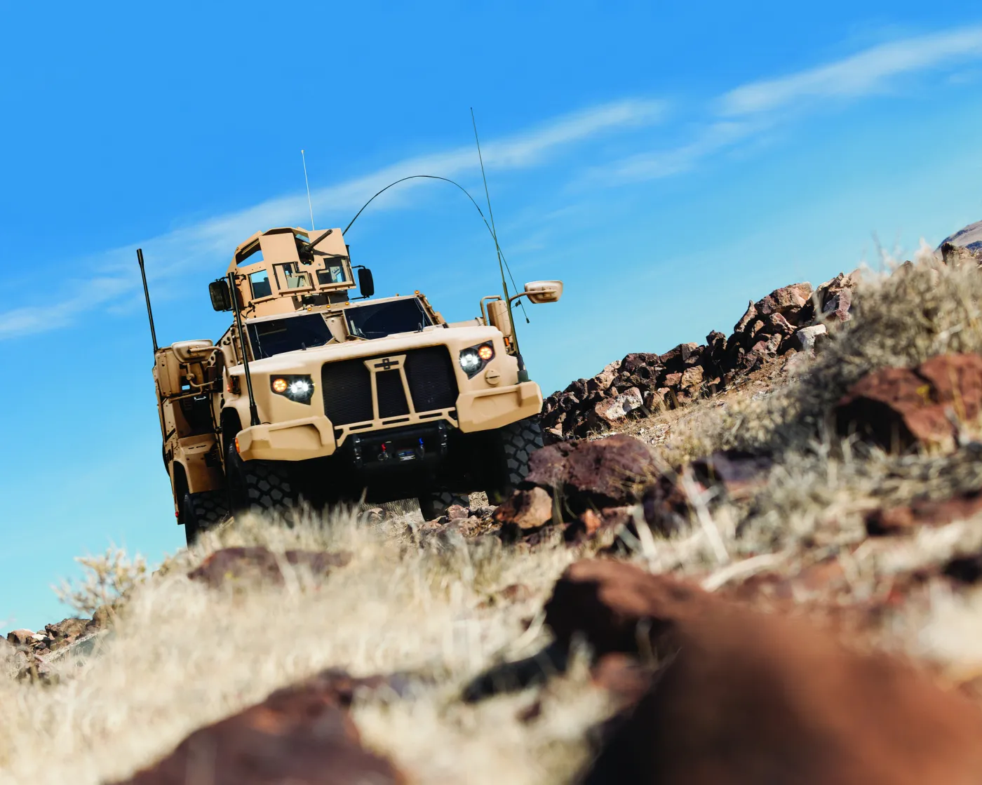 8138016-oshkosh-jltv.jpg