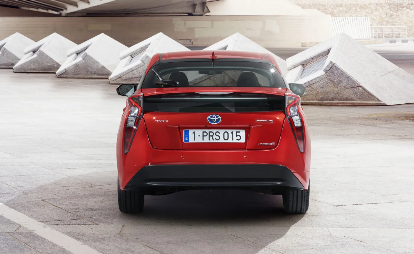 Oto nowa toyota prius. Polski rząd ugnie się pod UE i ułatwi tani zakup hybrydy?