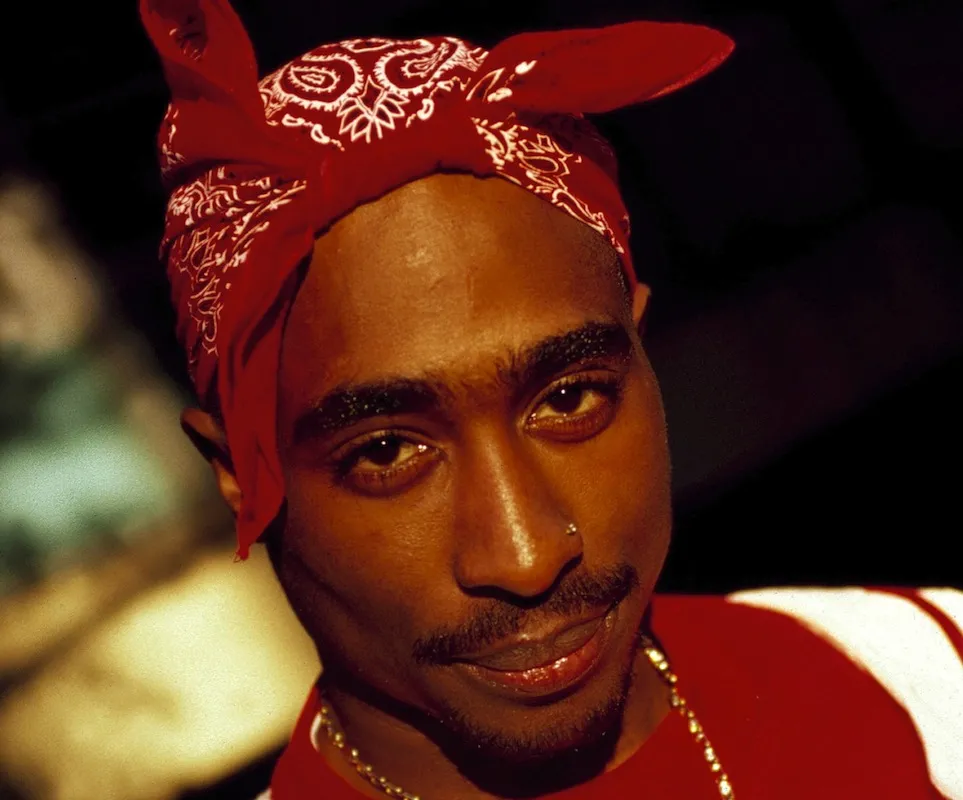 7755389-tupac-shakur.jpg
