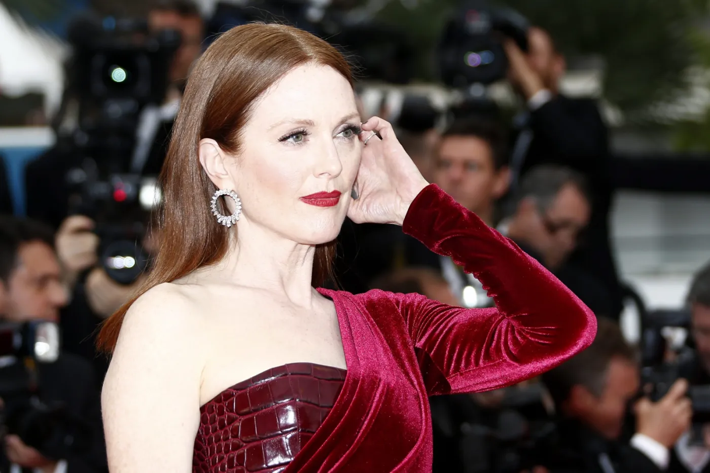 7769260-julianne-moore.jpg