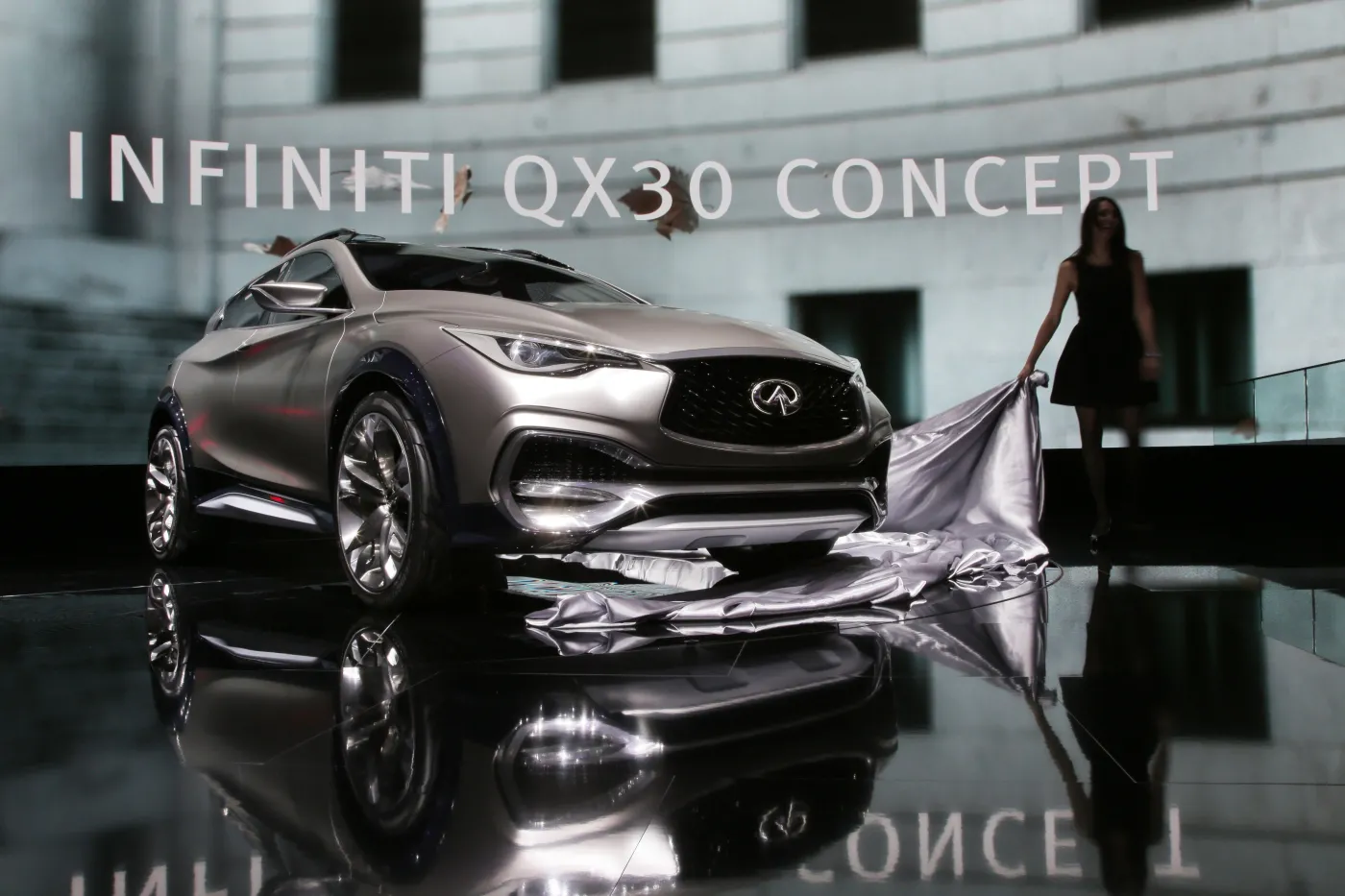 7527844-infiniti-qx30.jpg