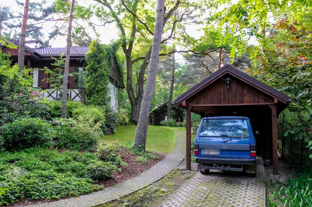 Oto auto Olbrychskiego, w którym wpadł w sidła policji. ZDJĘCIA paparazzi