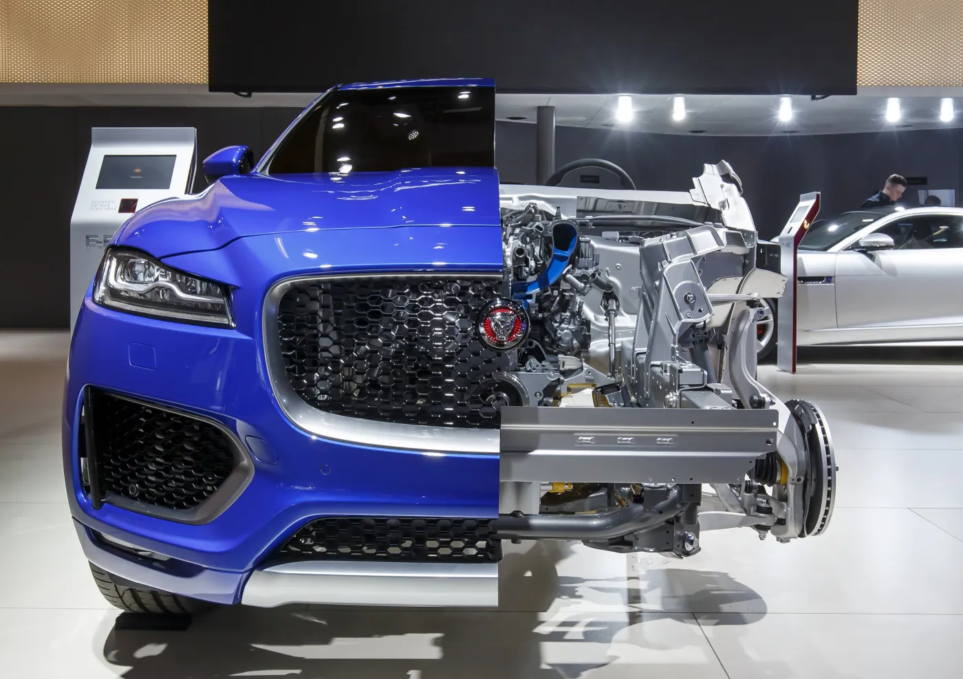 Nowy jaguar ujawniony! Zobacz auto, które przemknęło Polakom koło nosa. ZDJĘCIA