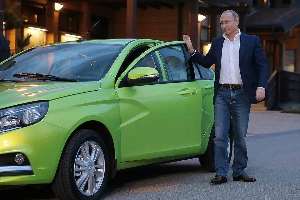 Rosyjski koncern szaleje, a Władimir Putin odcina kupony i świętuje tryumf