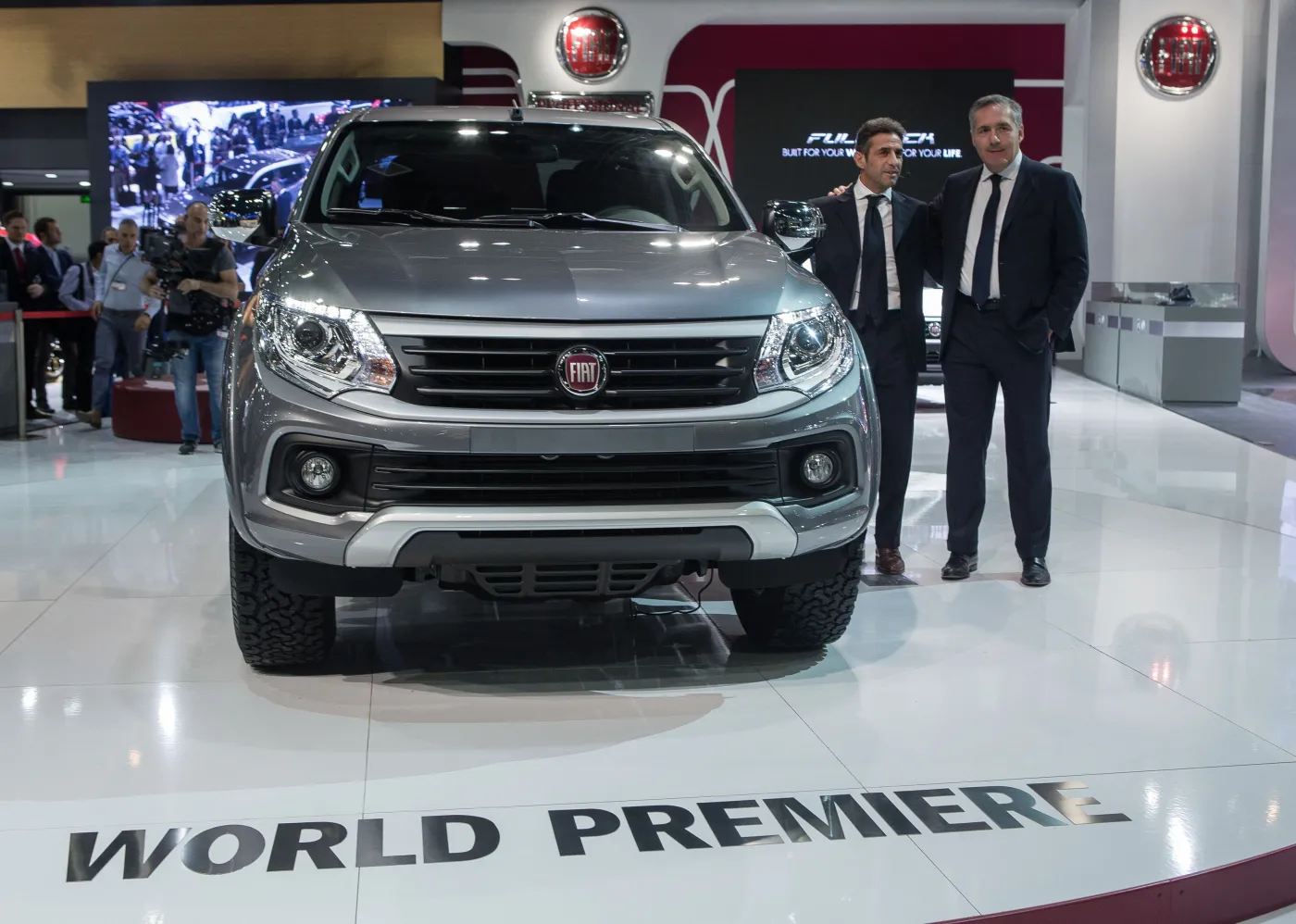 8411708-fiat-fullback.jpg