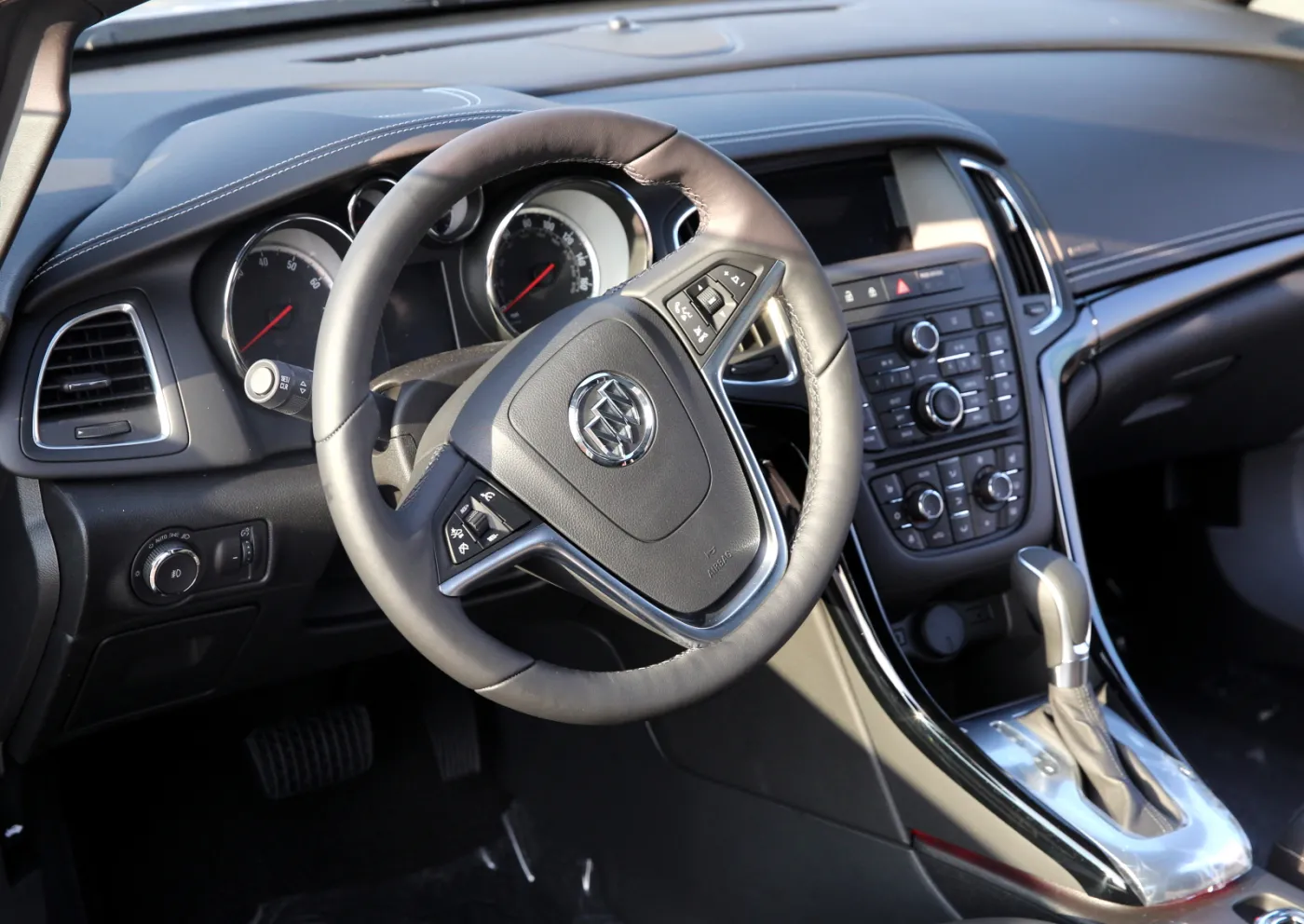 8467134-buick-cascada.jpg