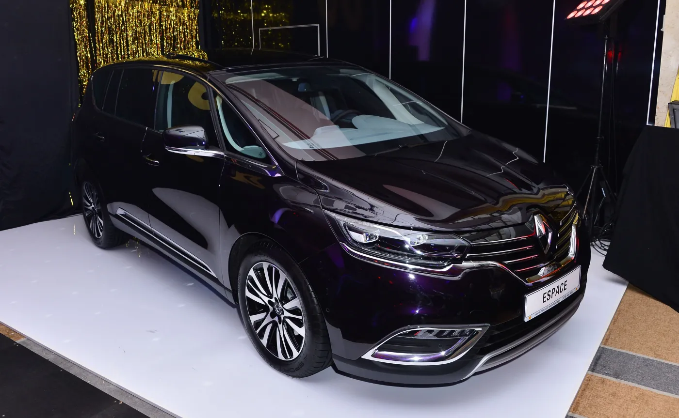 8468914-renault-espace.jpg