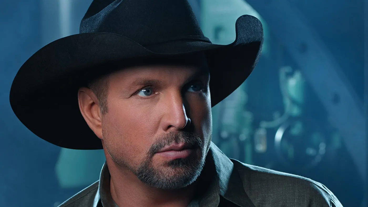8519540-garth-brooks.jpg