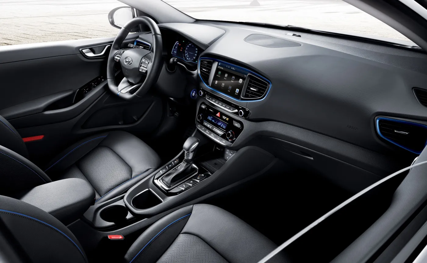 8608593-hyundai-ioniq.jpg