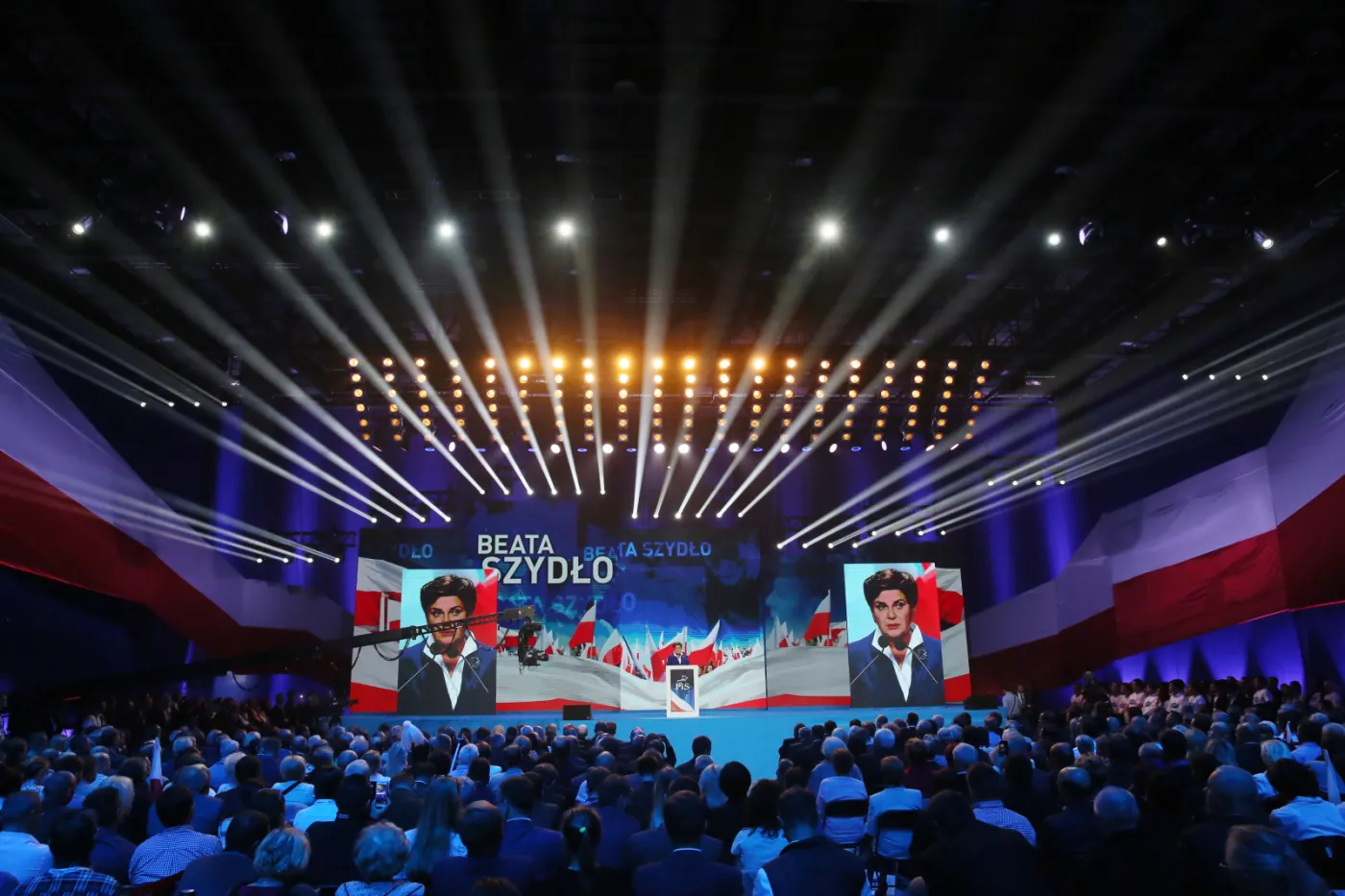 12 zł za godzinę, bezpłatne leki po 75. roku życia... Obietnice PiS podczas konwencji