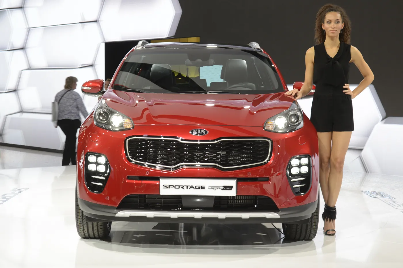 8215480-kia-sportage.jpg