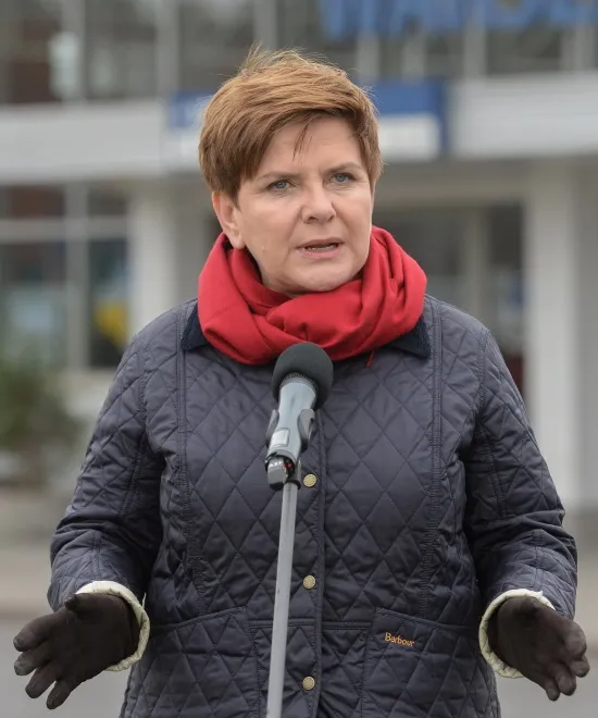 Szydło: Likwidacja NFZ jednym z elementów projektu PiS