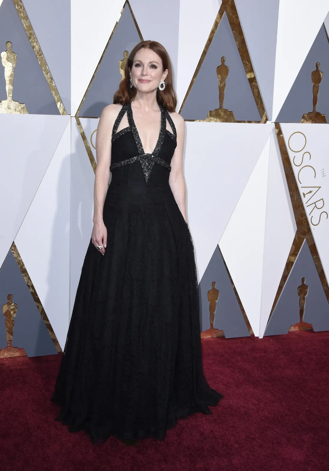 8786153-julianne-moore.jpg