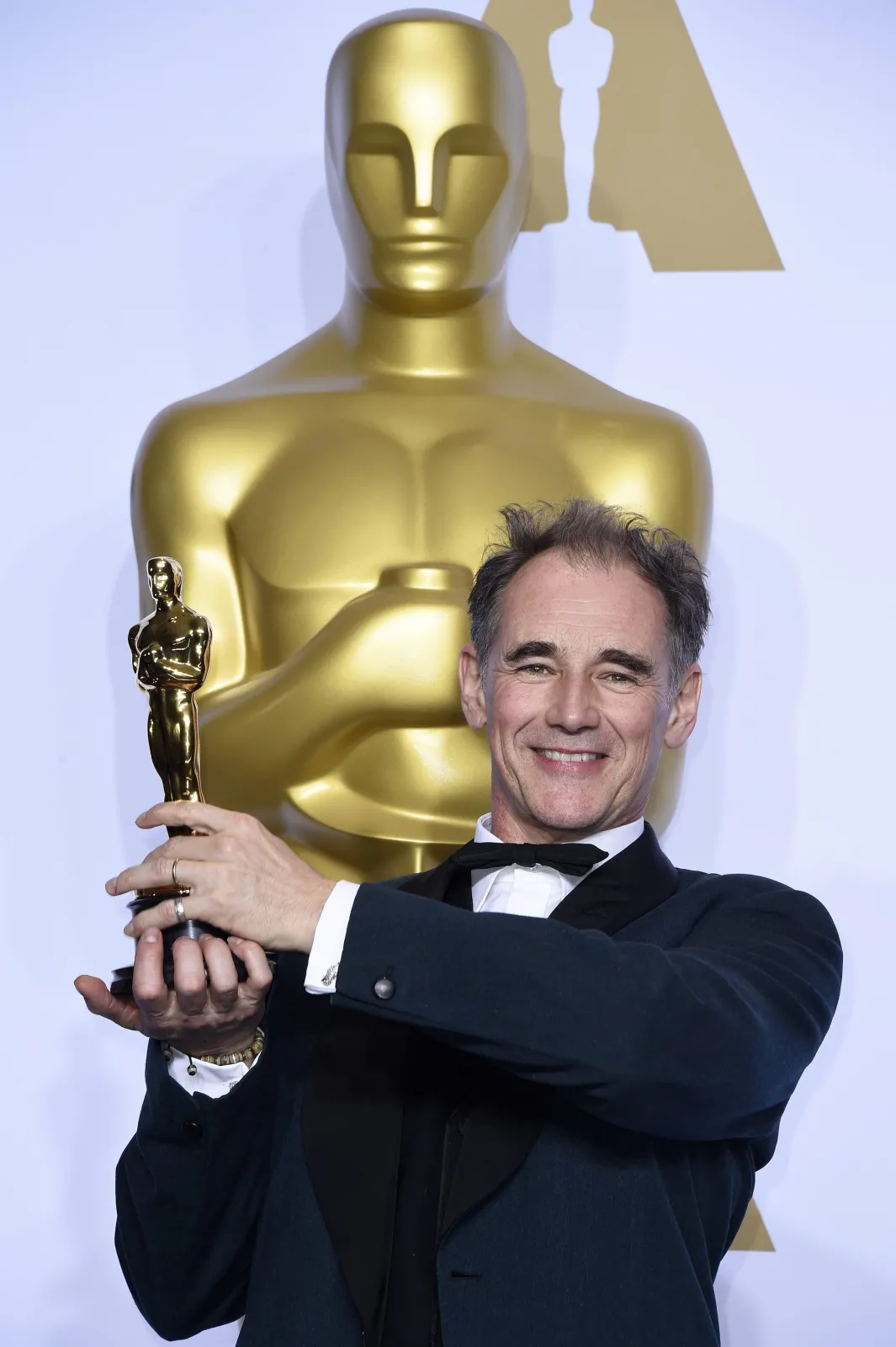 8789713-mark-rylance.jpg