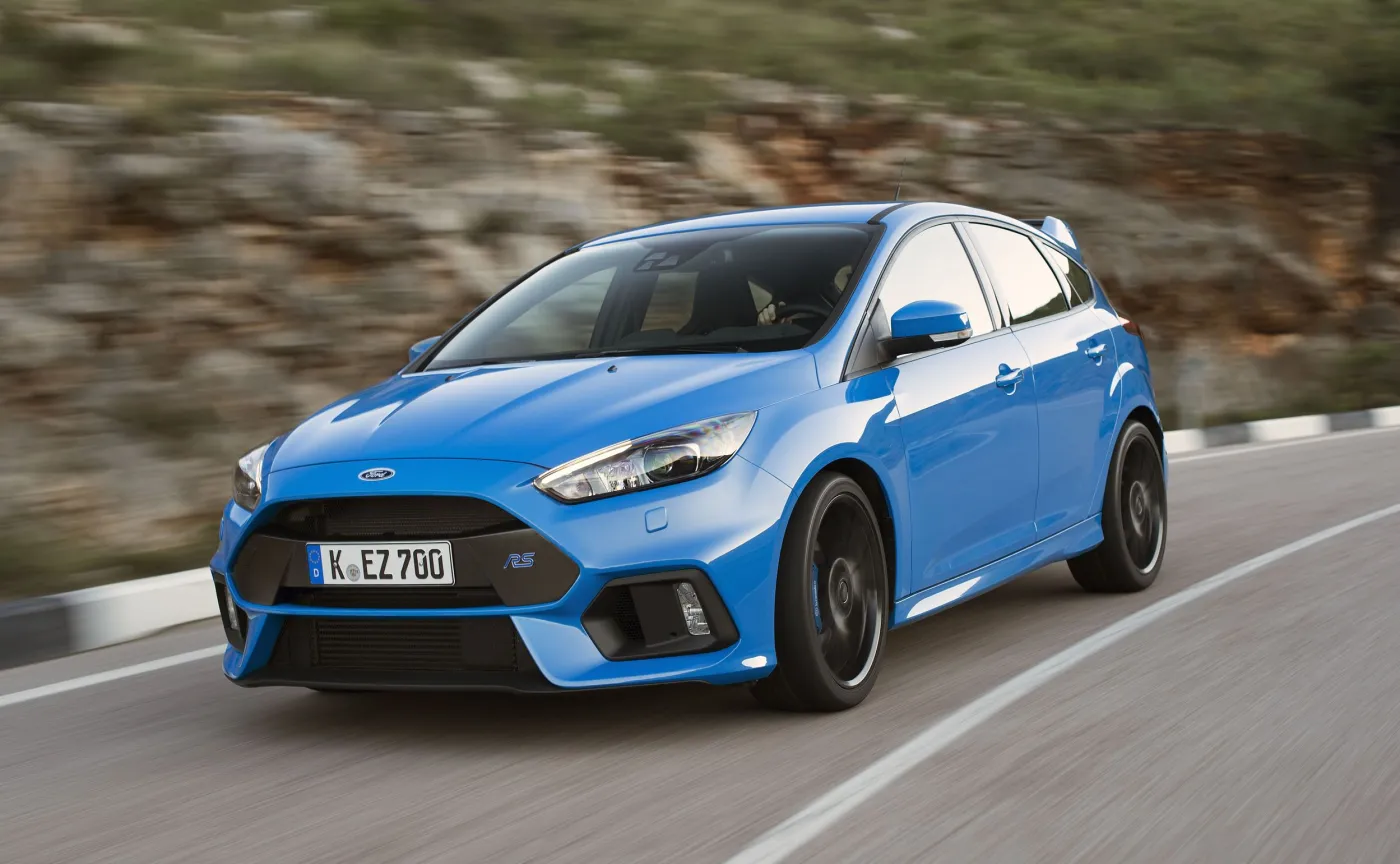 8650505-ford-focus-rs.jpg