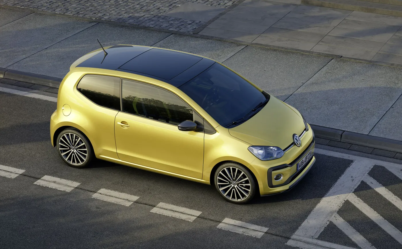8765592-volkswagen-up.jpg