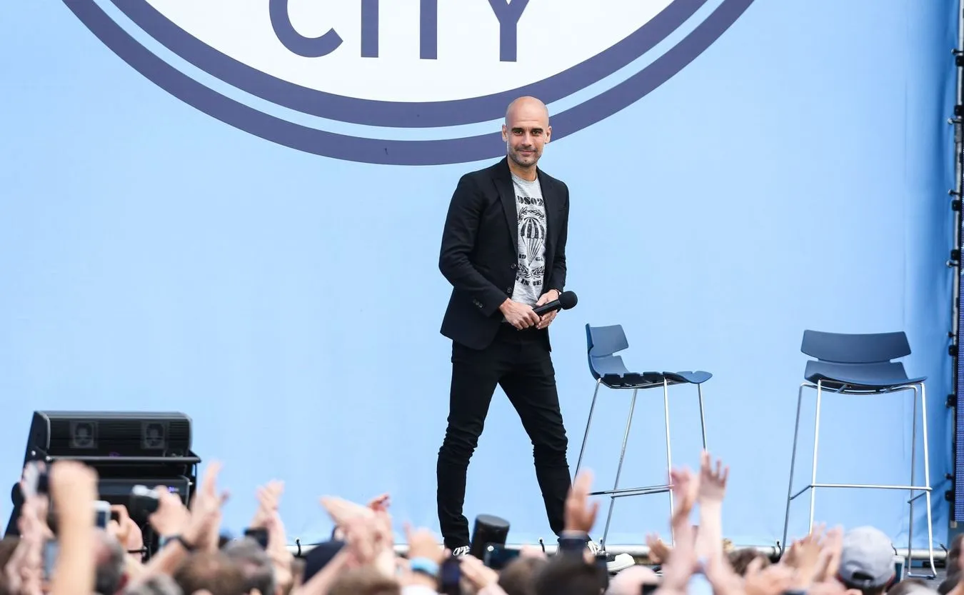 Liga angielska: 6000 fanów Manchesteru City powitało Pepa Guardiolę