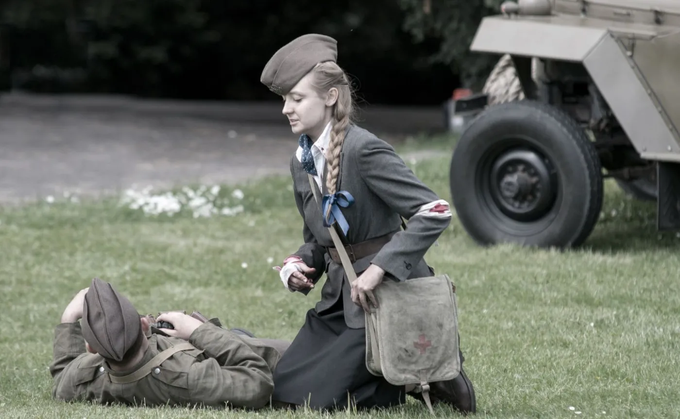 Ruszyły zdjęcia do serialu "Morowe Panny". TVP zapowiada żeńską wersję "Czasu honoru"