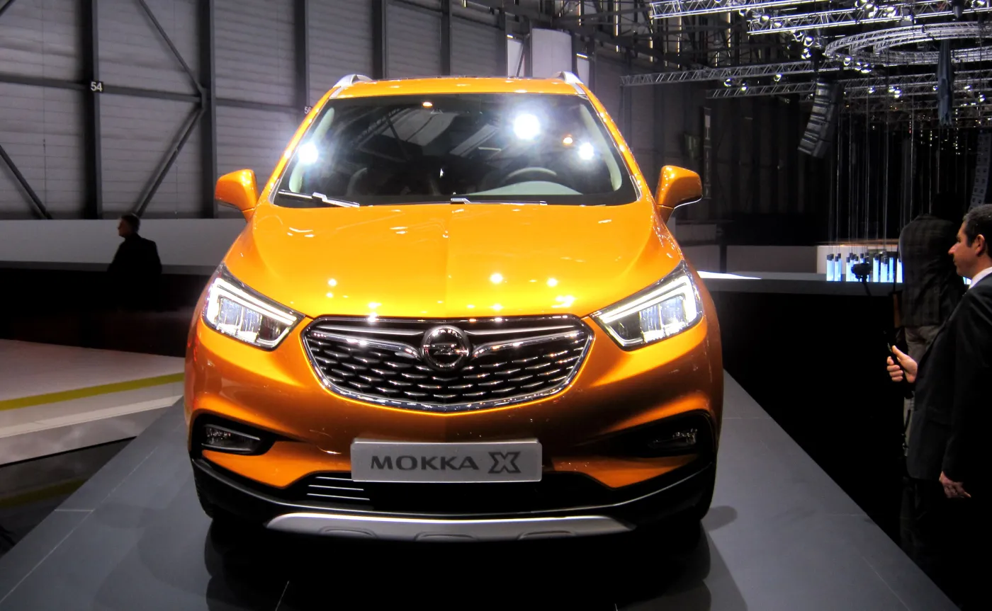 9410795-opel-mokka-x.jpg